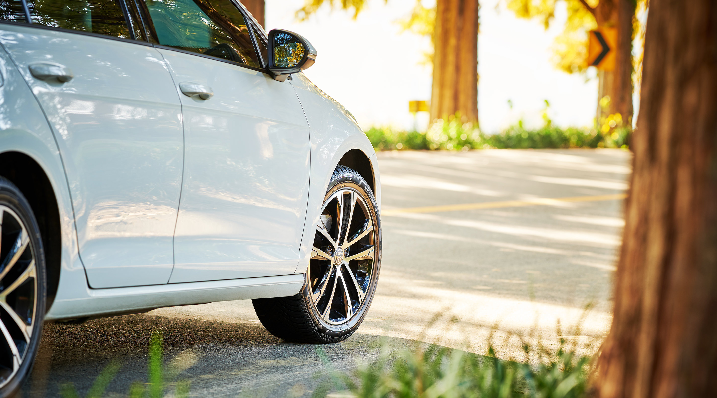 Hankook Tire & Technology-Tires-gallery-01