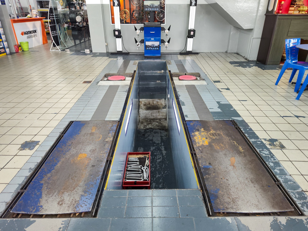 Store Image 4